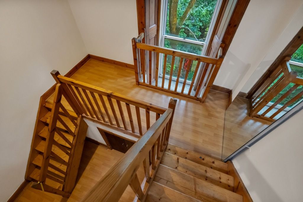 Property photo 3 of 27