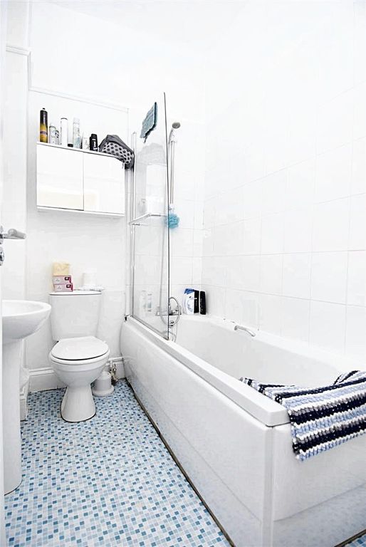 Property photo 3 of 4 Bathroom (6).Jpeg