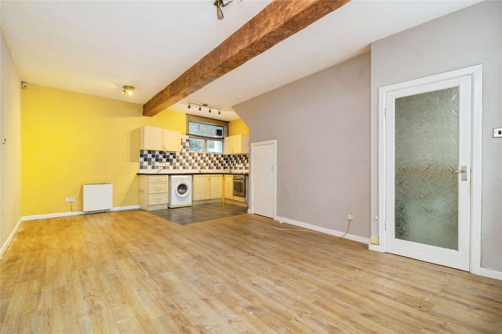 Property photo 3 of 15 Picture No. 31