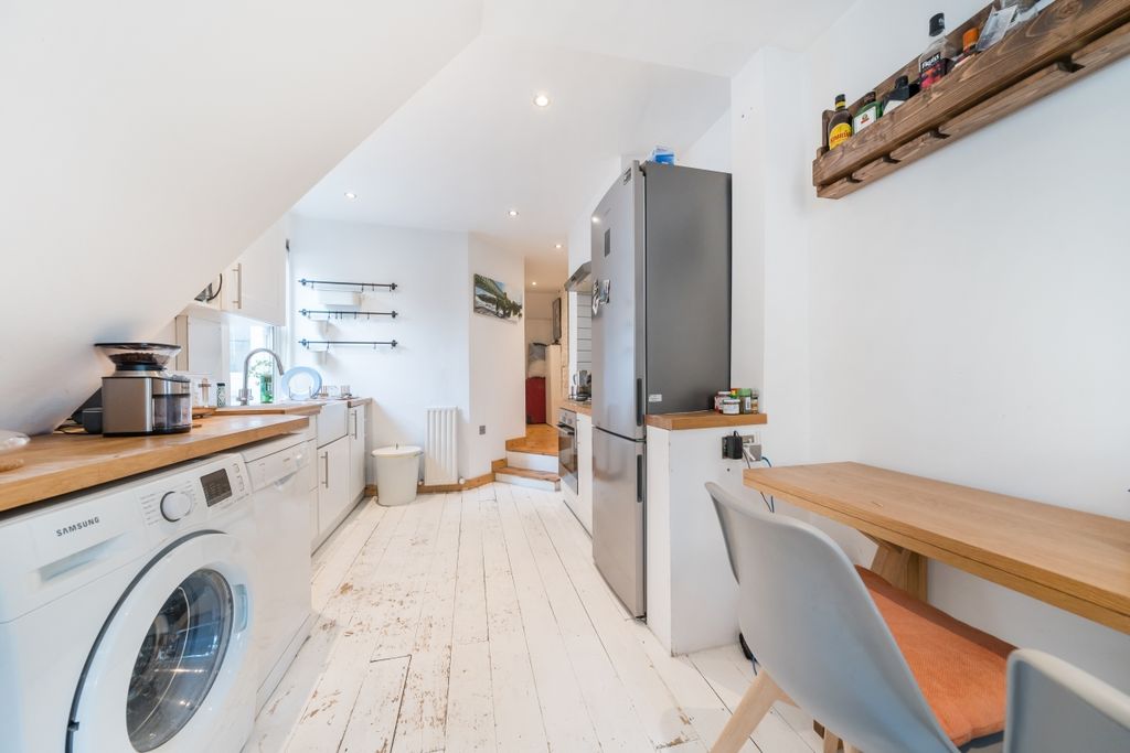 Property photo 3 of 7 1097755 (3)