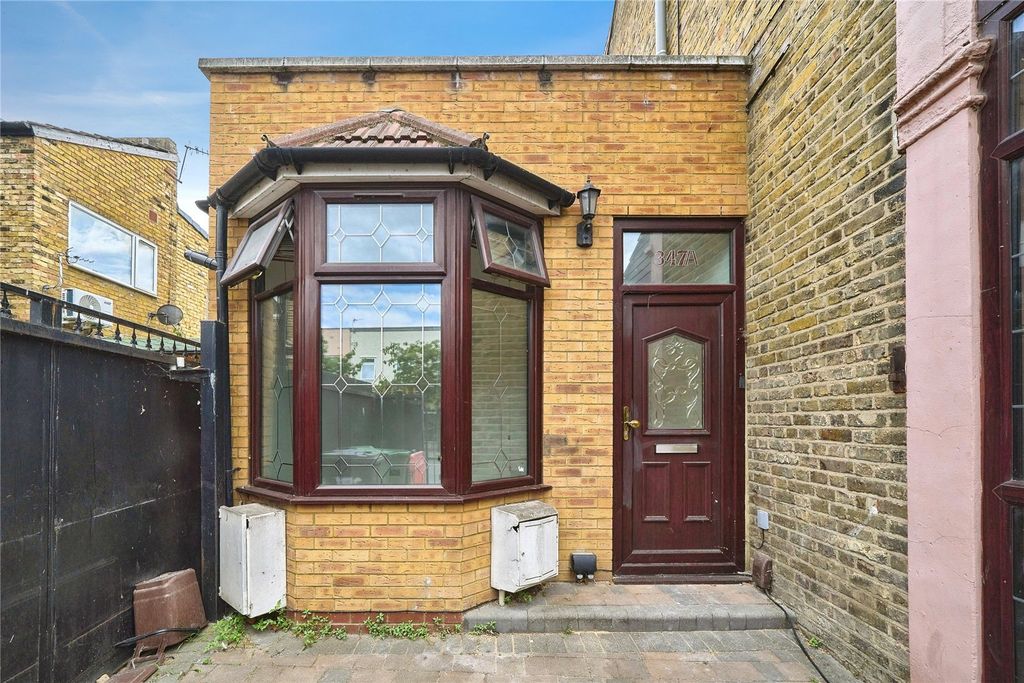 Property photo 2 of 15 Picture No. 14