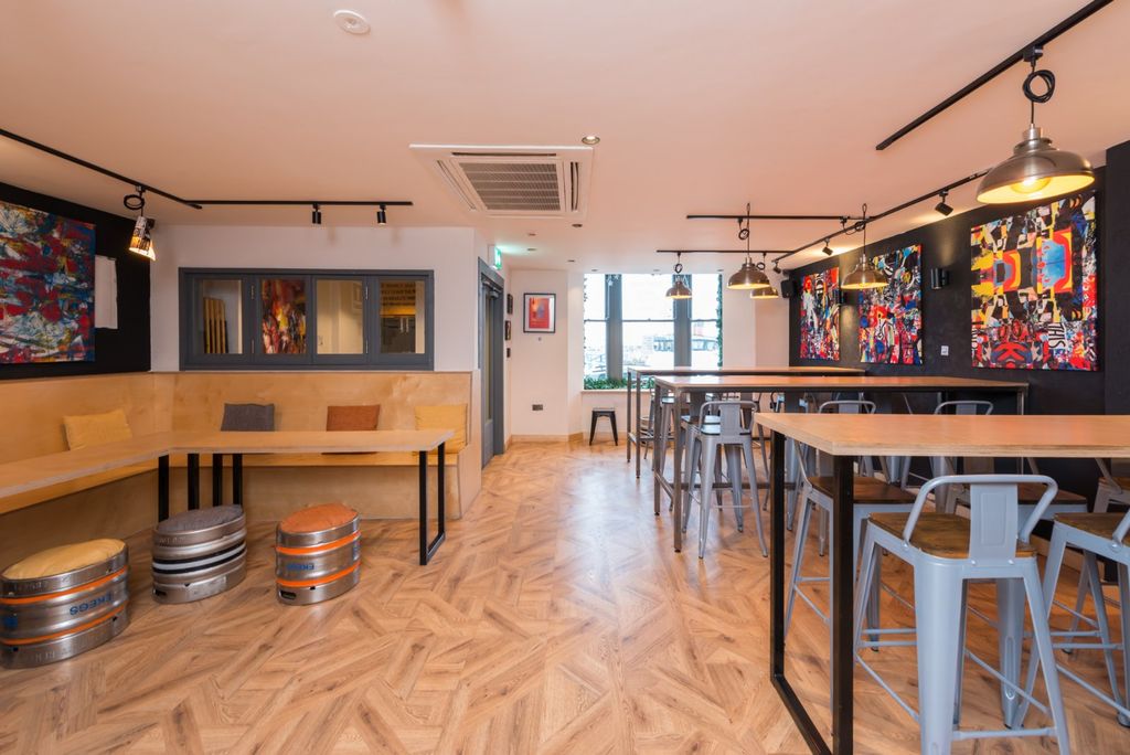 Property photo 2 of 18 Picture 2