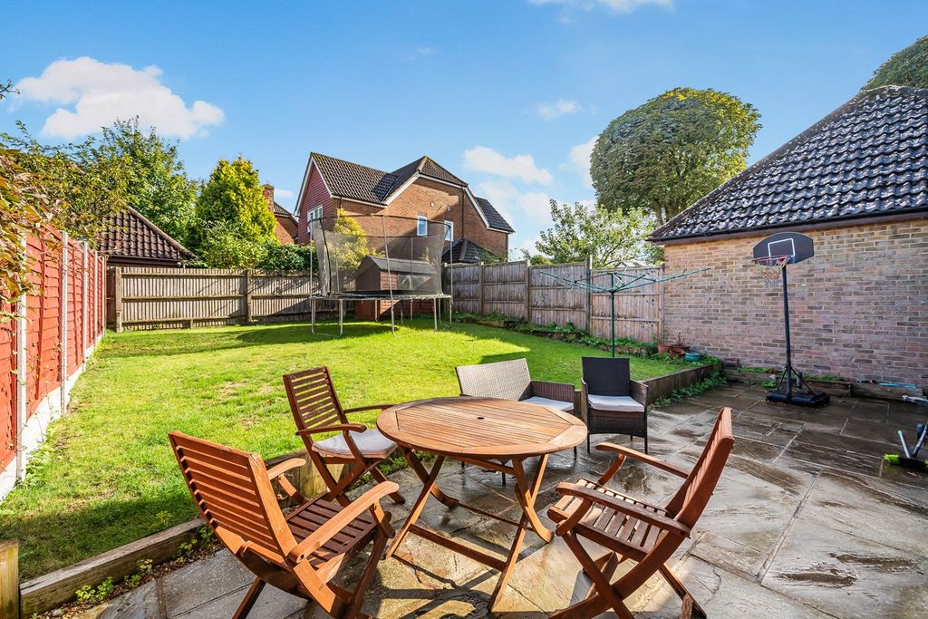 Property photo 1 of 12