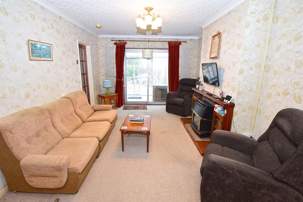 Property photo 3 of 15