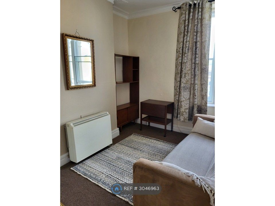 Property photo 3 of 4