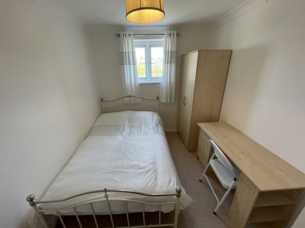 Property photo 1 of 5