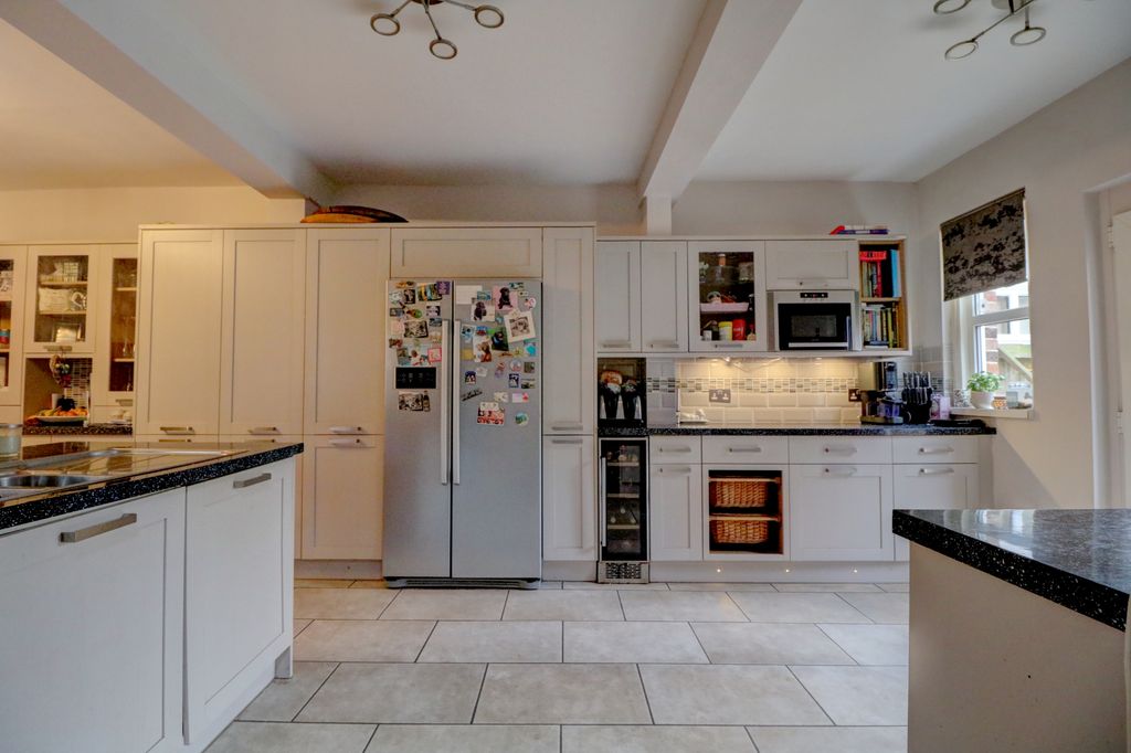 Property photo 2 of 25 Kitchen-Diner