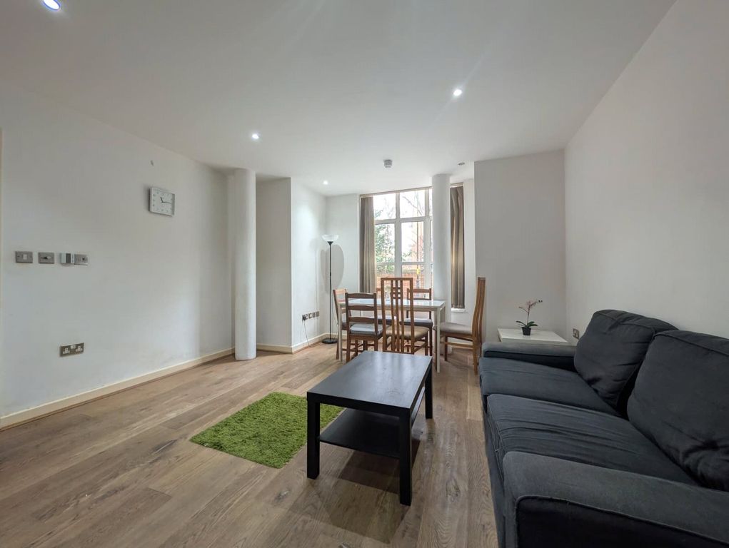 Property photo 2 of 8 Picture No. 06