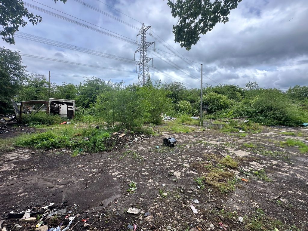 Property photo 2 of 12 5299511