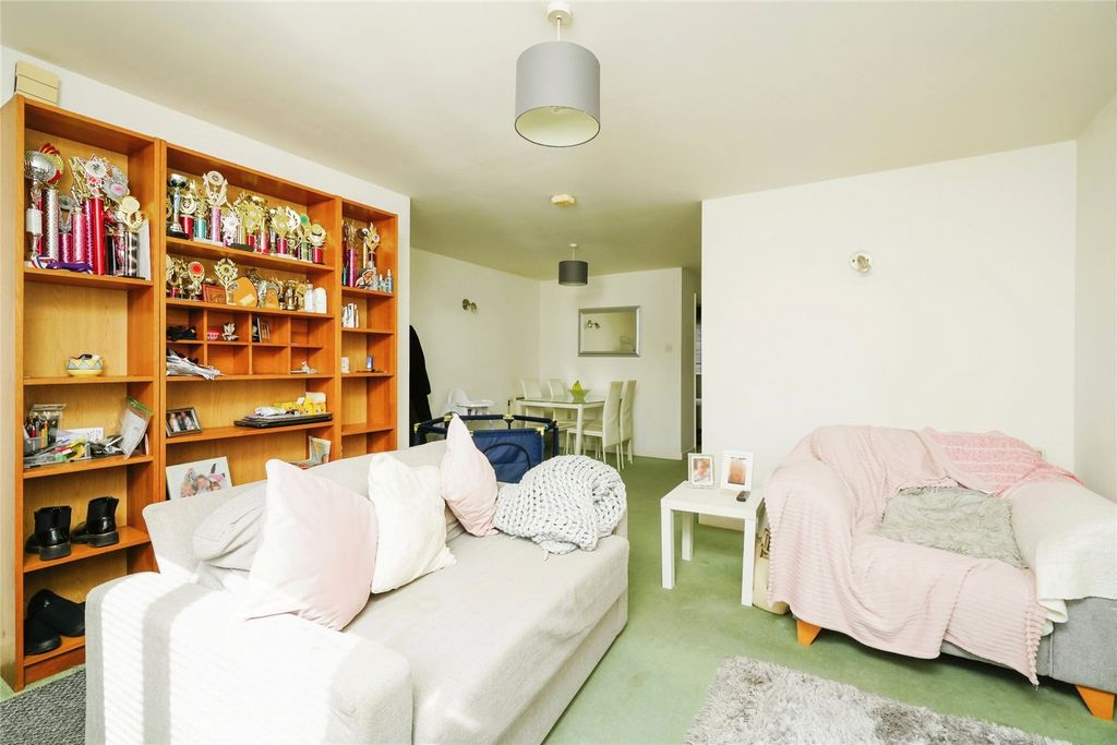 Property photo 3 of 17 Picture No. 03