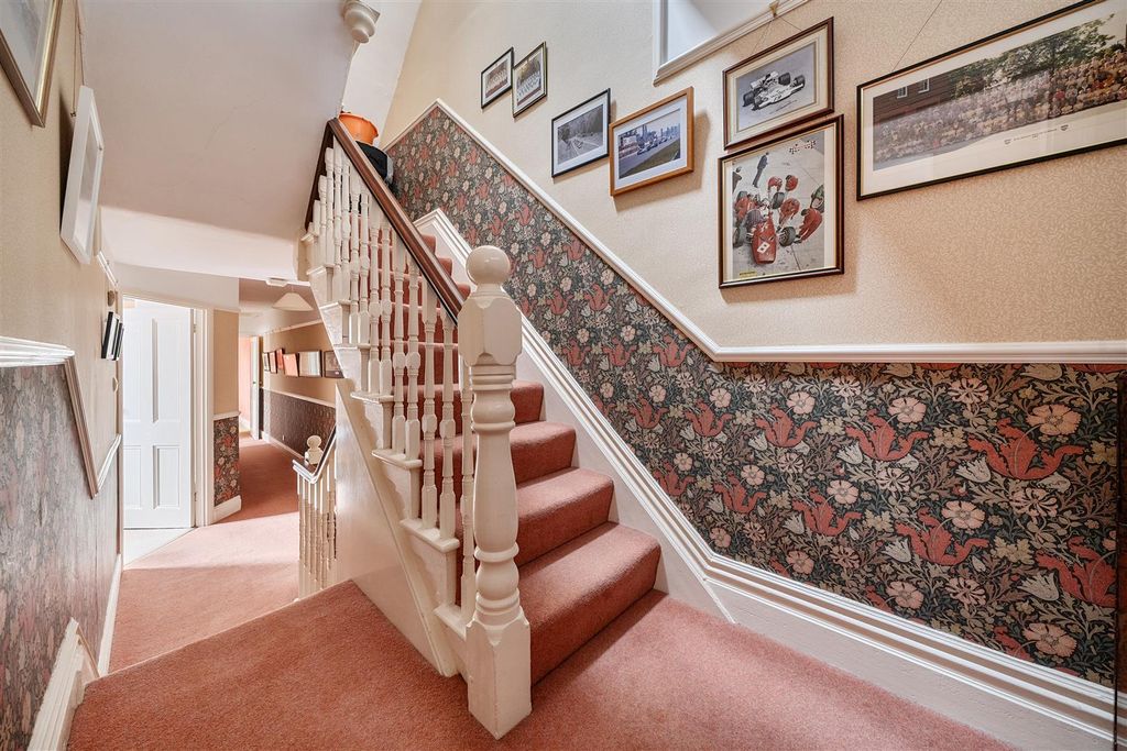 Additional image 10 of 6 bed semi-detached house for saleSt. Augustines Road, Bedford MK40