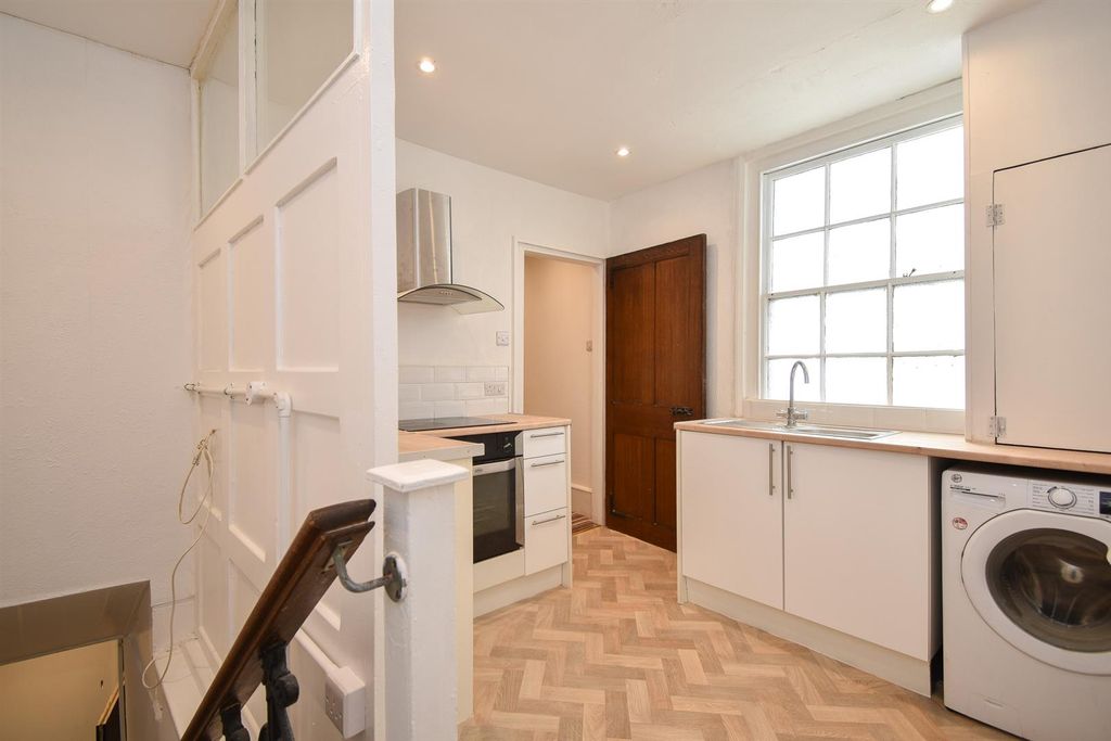 Property photo 3 of 16 Kitchen