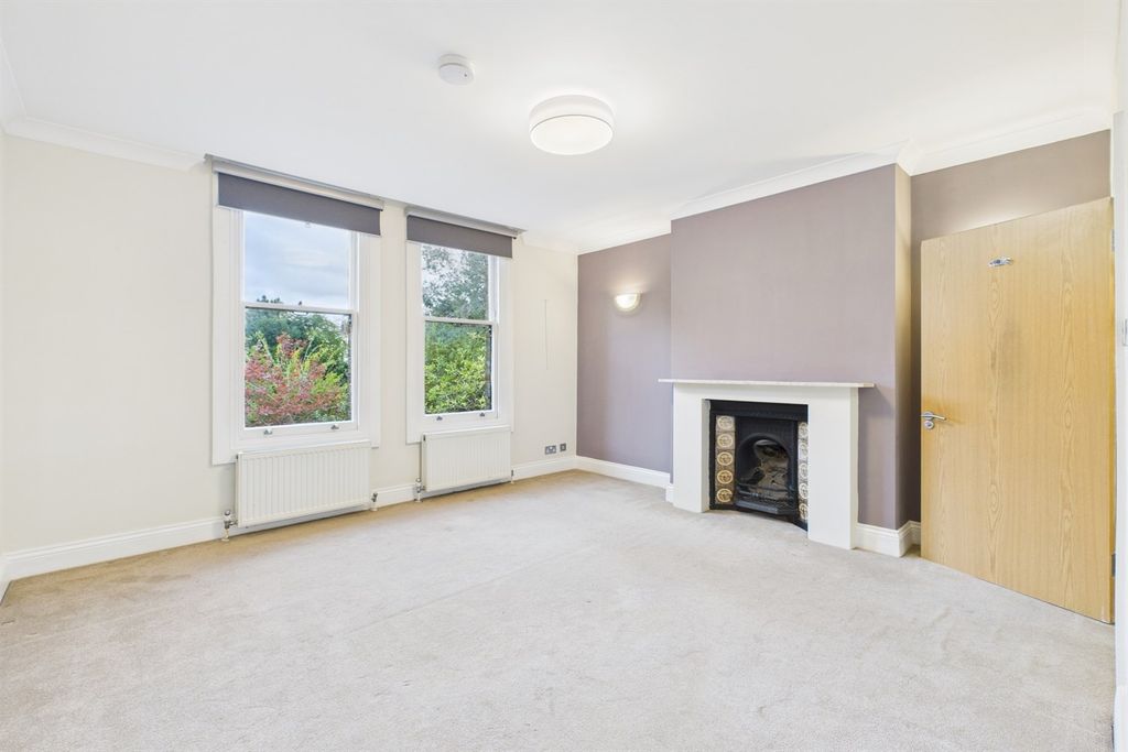 Property photo 3 of 12 Bedroom