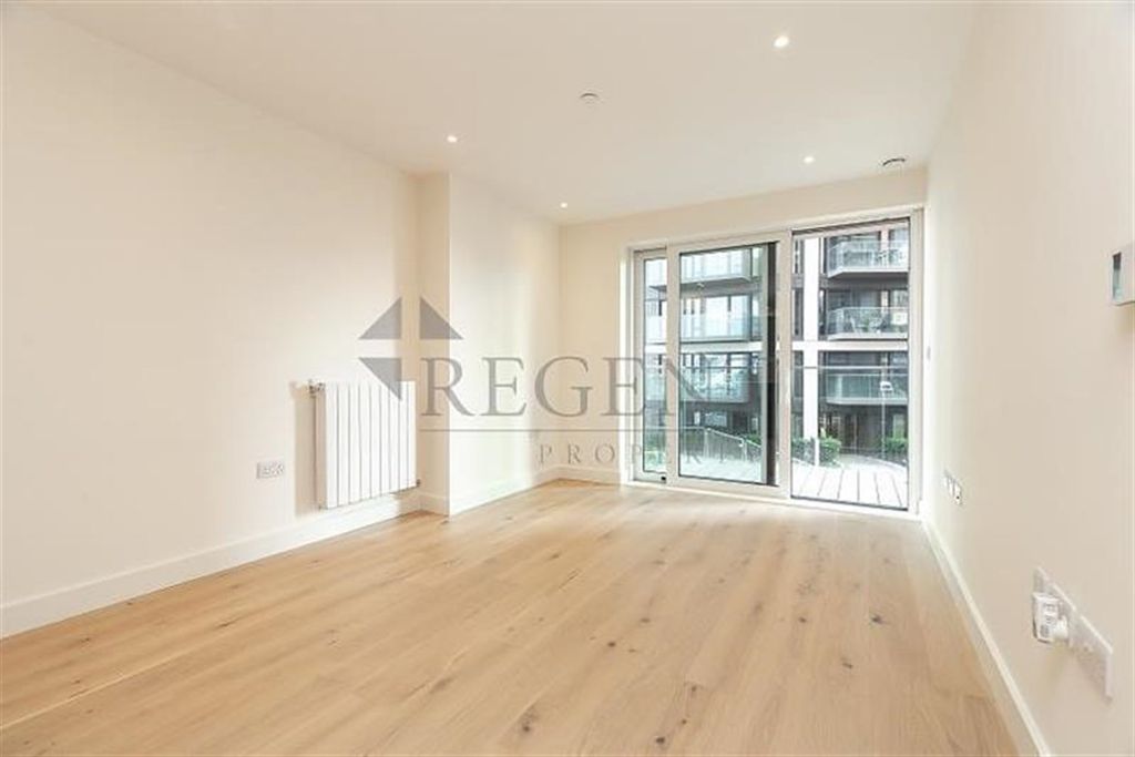 Property photo 1 of 8 Open Plan