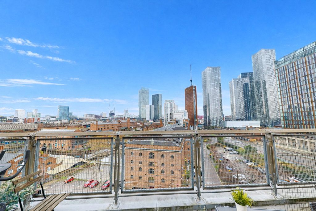 Property photo 2 of 12 Picture No. 27