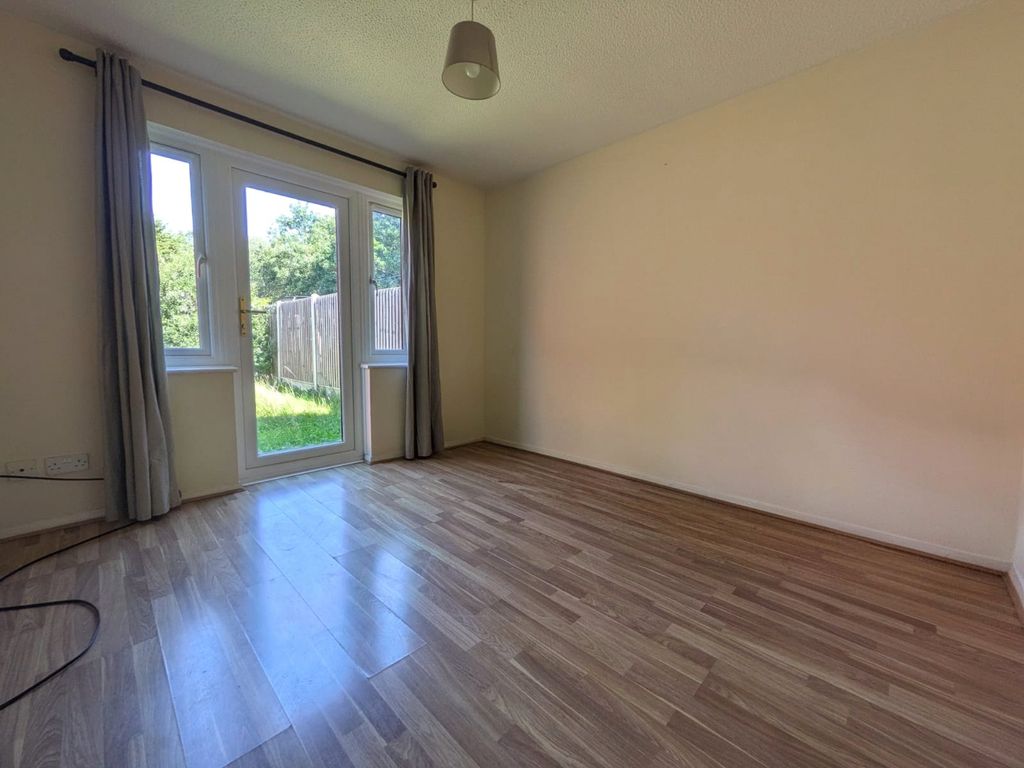 Property photo 2 of 13 Picture No. 01