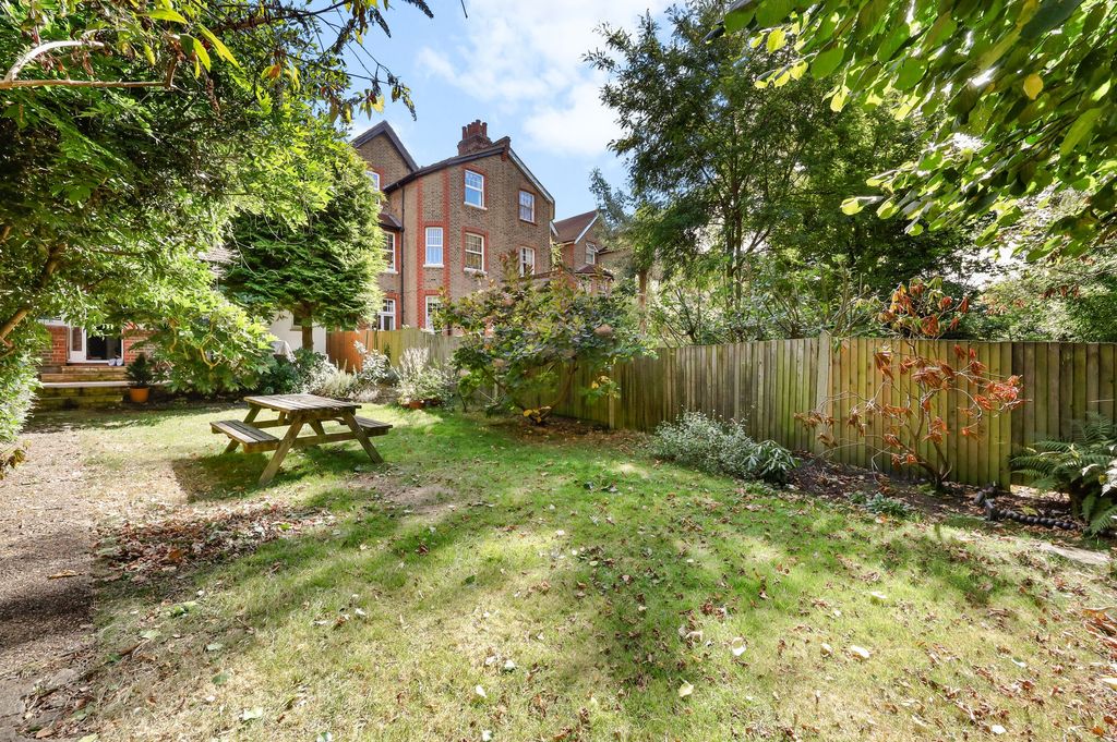 Property photo 3 of 18