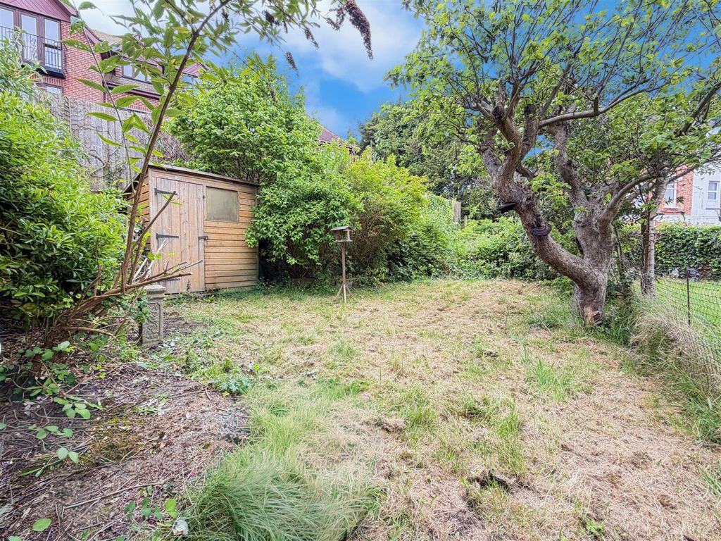 Property photo 2 of 13