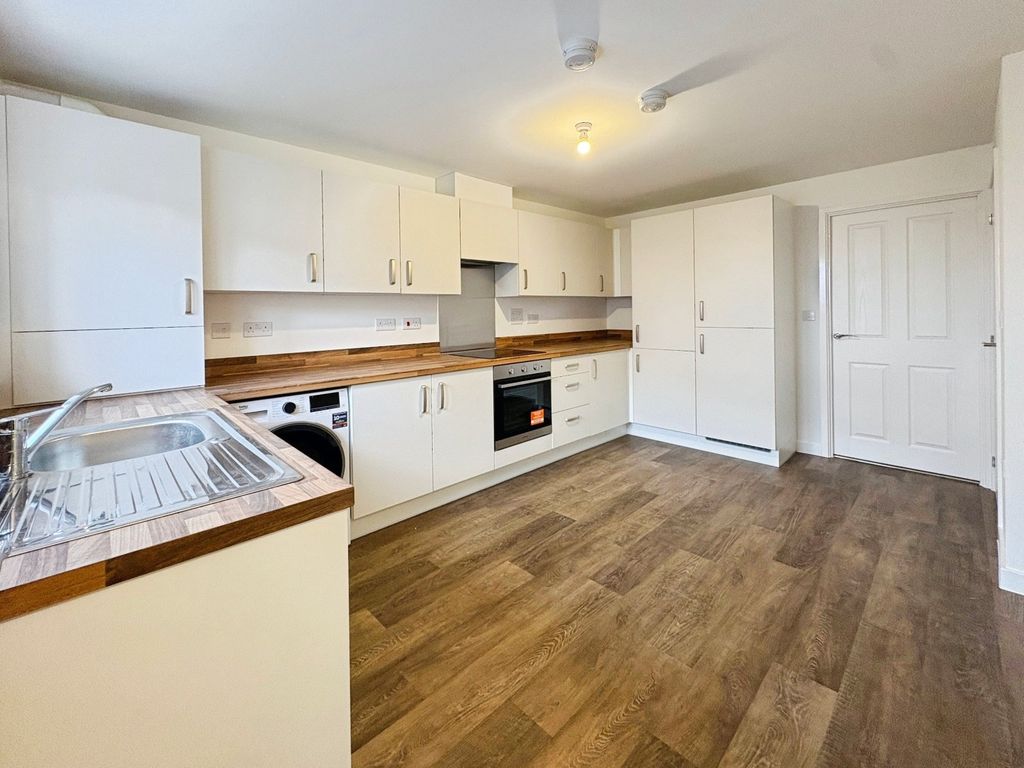 Property photo 2 of 11 Picture No. 02