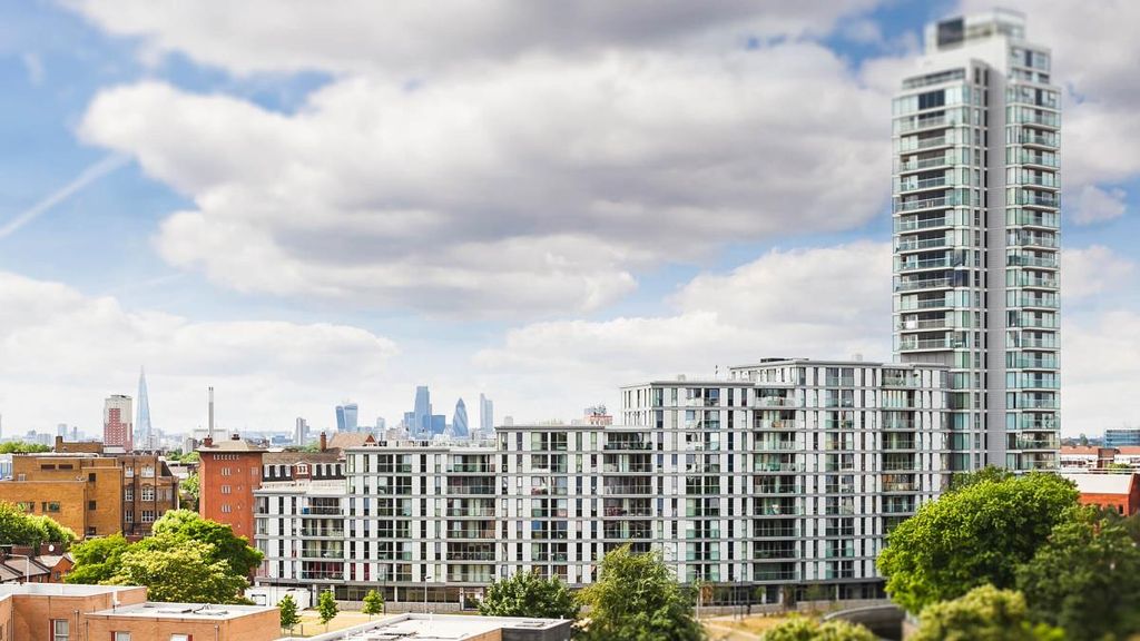 Property photo 1 of 7 Distillery Tower, Se8