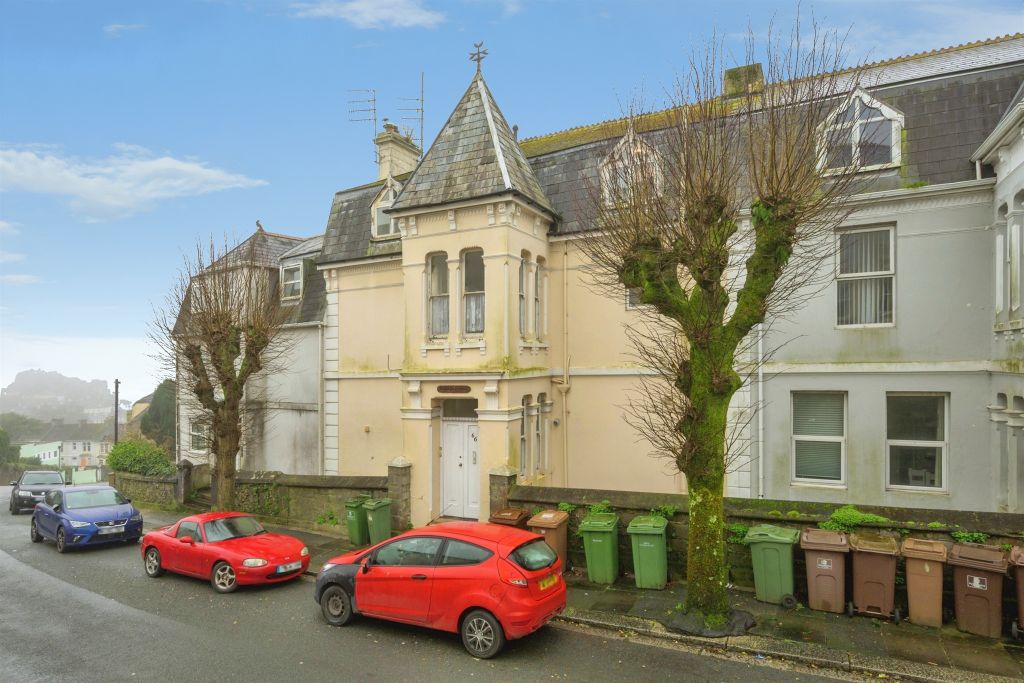 Property photo 1 of 20