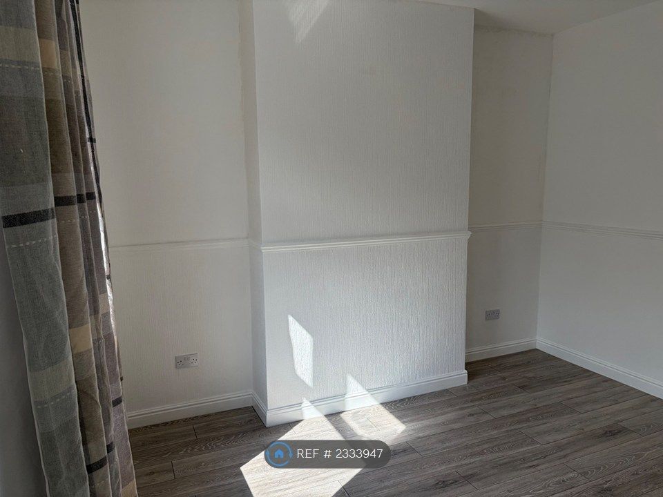 Property photo 3 of 10 Lounge