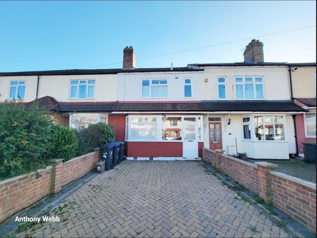 Property photo 3 of 15