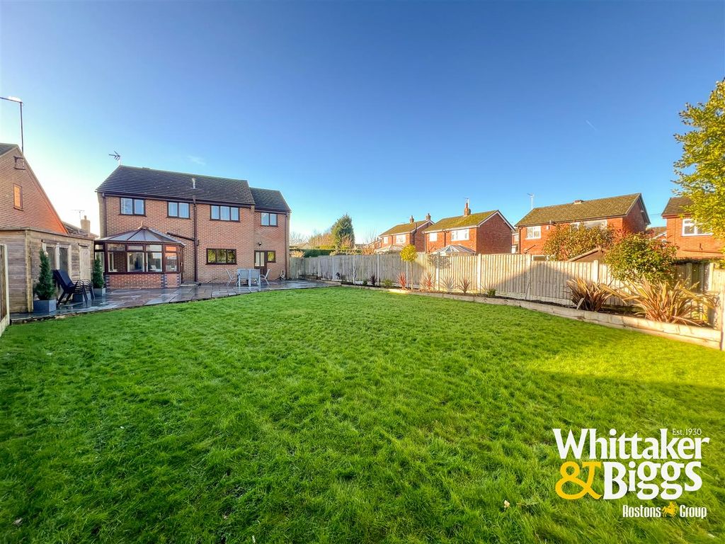 Property photo 2 of 22 Rear Garden