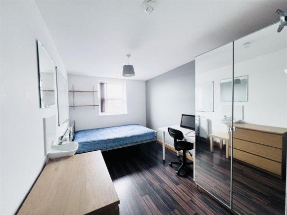 Property photo 1 of 12 9704743.Jpg