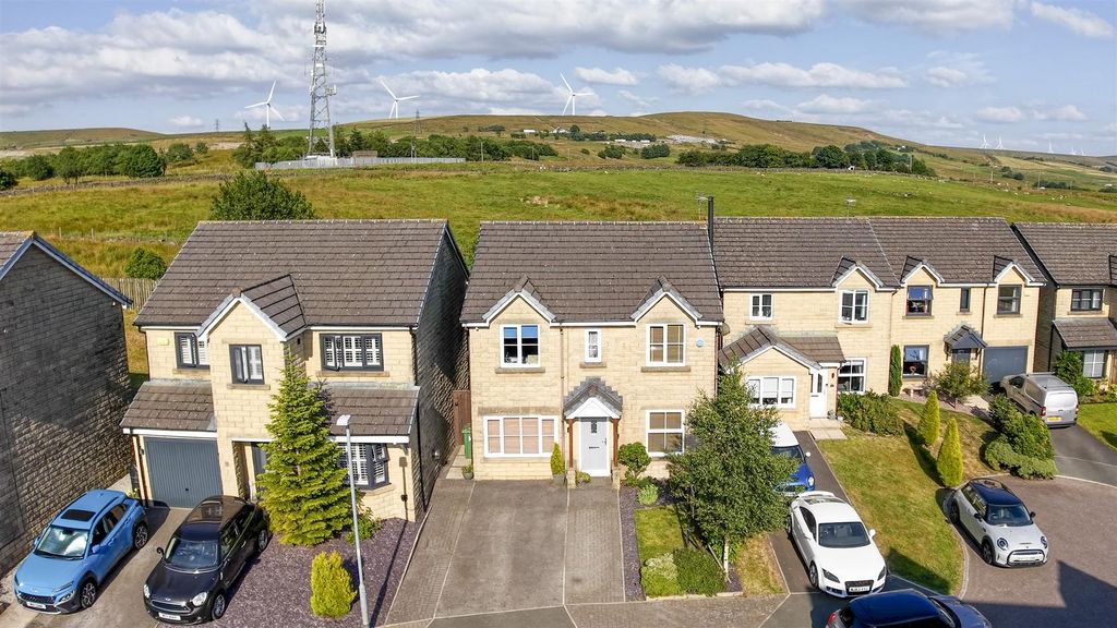 Property photo 1 of 44 Aerial Front