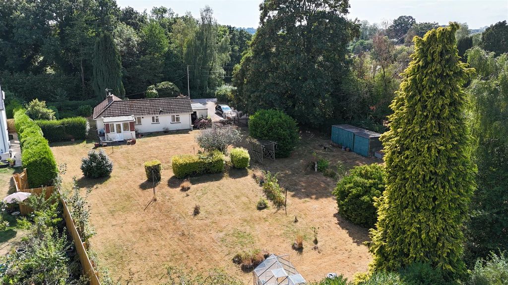 Property photo 2 of 27