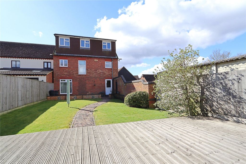 Property photo 2 of 16 Picture No. 01