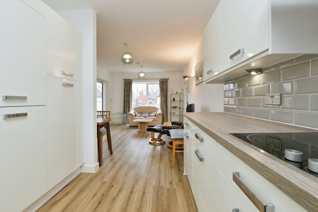 Property photo 3 of 15