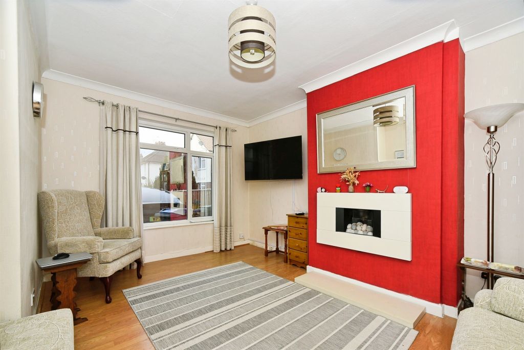 Property photo 3 of 17