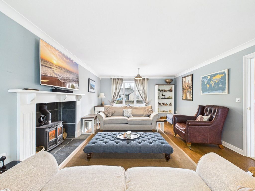 Property photo 3 of 23 Reception