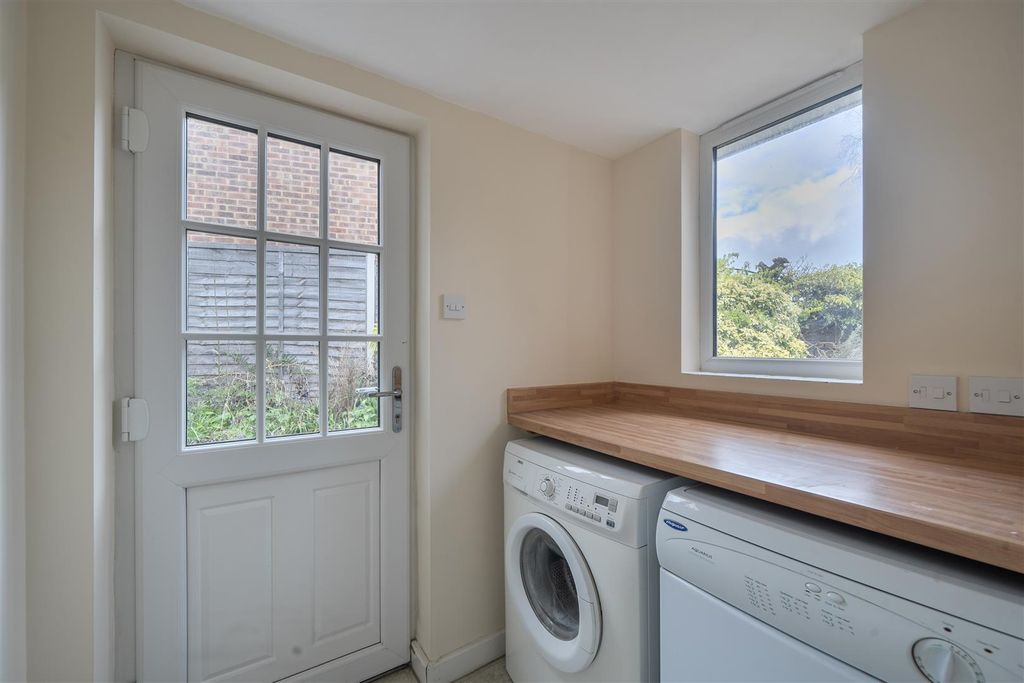 Property photo 3 of 21 1436188 (10).Jpg