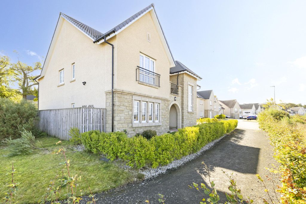 Property photo 1 of 35