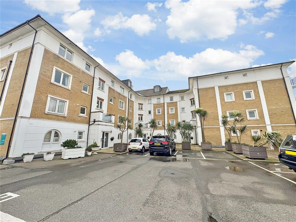 Property photo 1 of 22 Front External