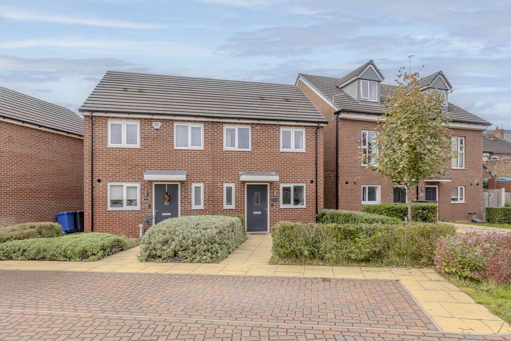 Property photo 1 of 19