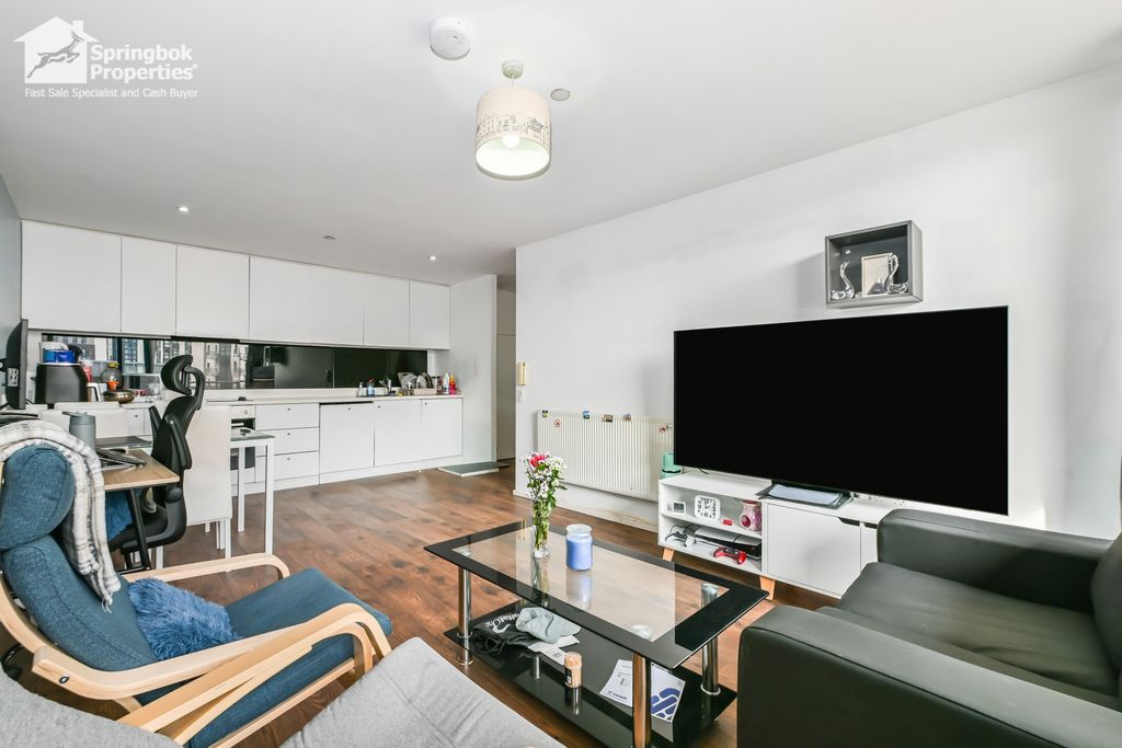 Property photo 3 of 10 2