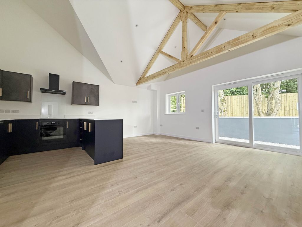 Property photo 2 of 15 Photo 2