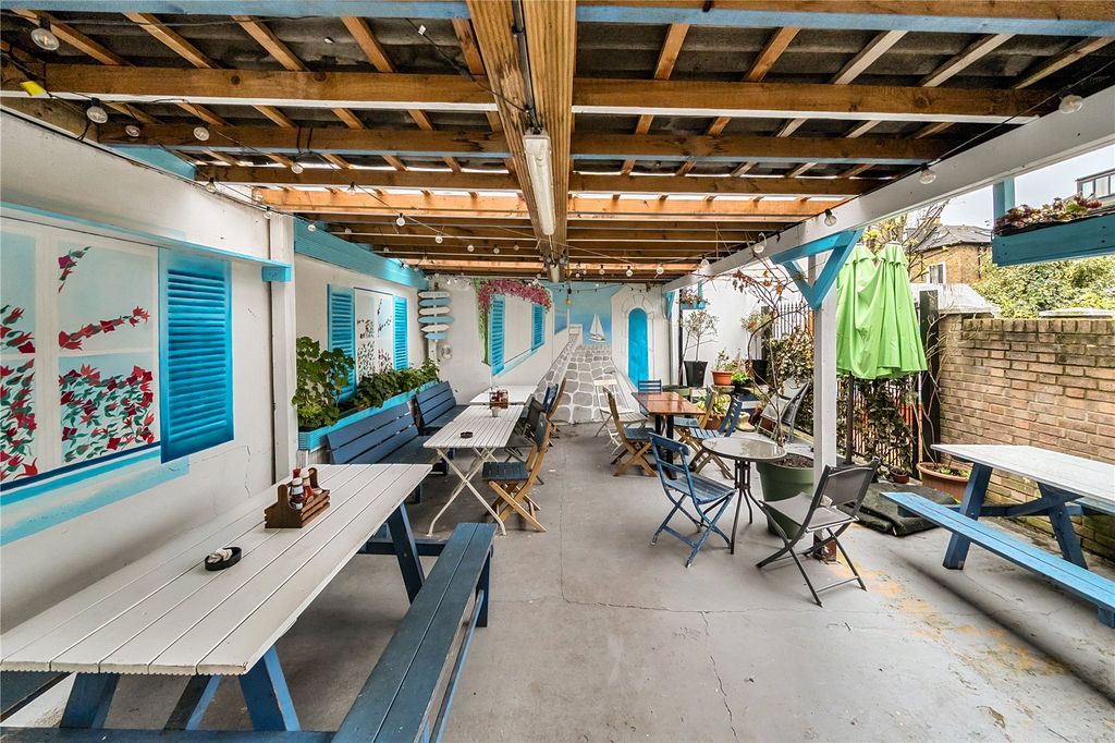 Property photo 3 of 21 Picture No. 03