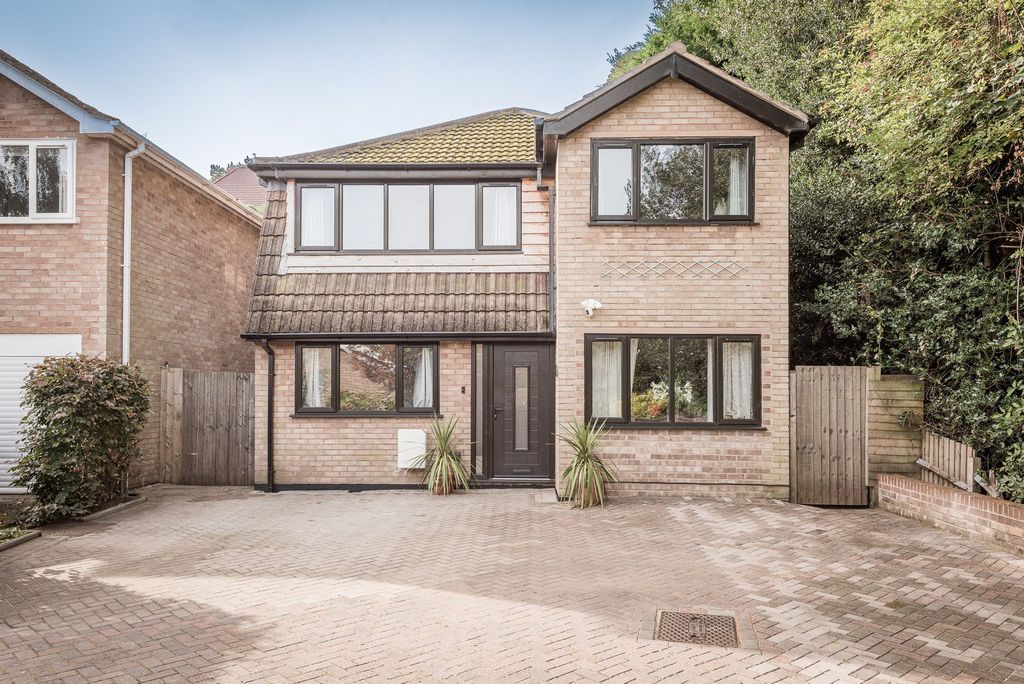 Property photo 2 of 45