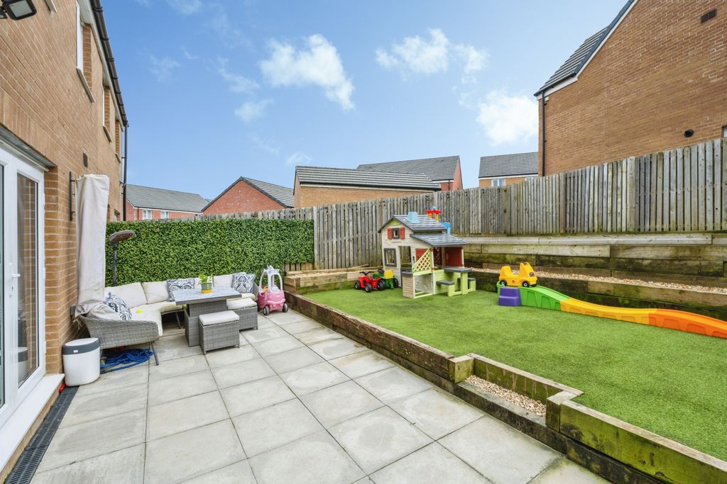 Additional image 18 of 3 bed semi-detached house for saleFfordd Y Glowyr, Kidwelly SA17