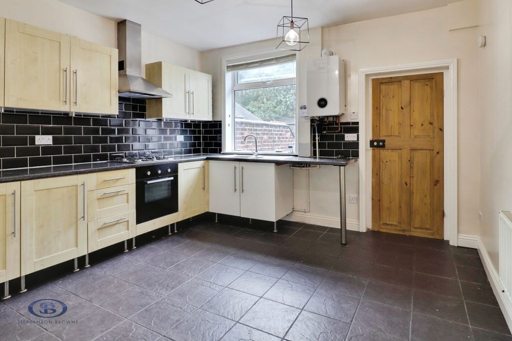 Property photo 2 of 12 Pbox-Img.Jpg