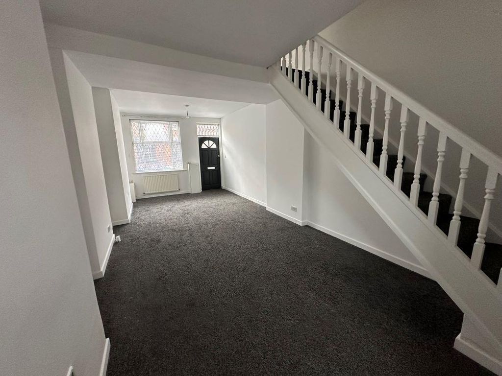 Property photo 2 of 10 32 Stanier 2.Jpg