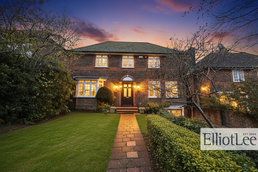 Property photo 1 of 21