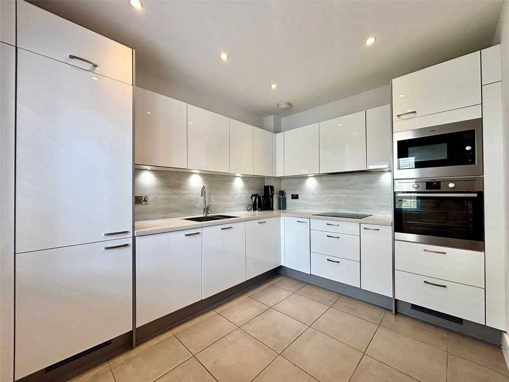 Property photo 2 of 10 Picture No. 09