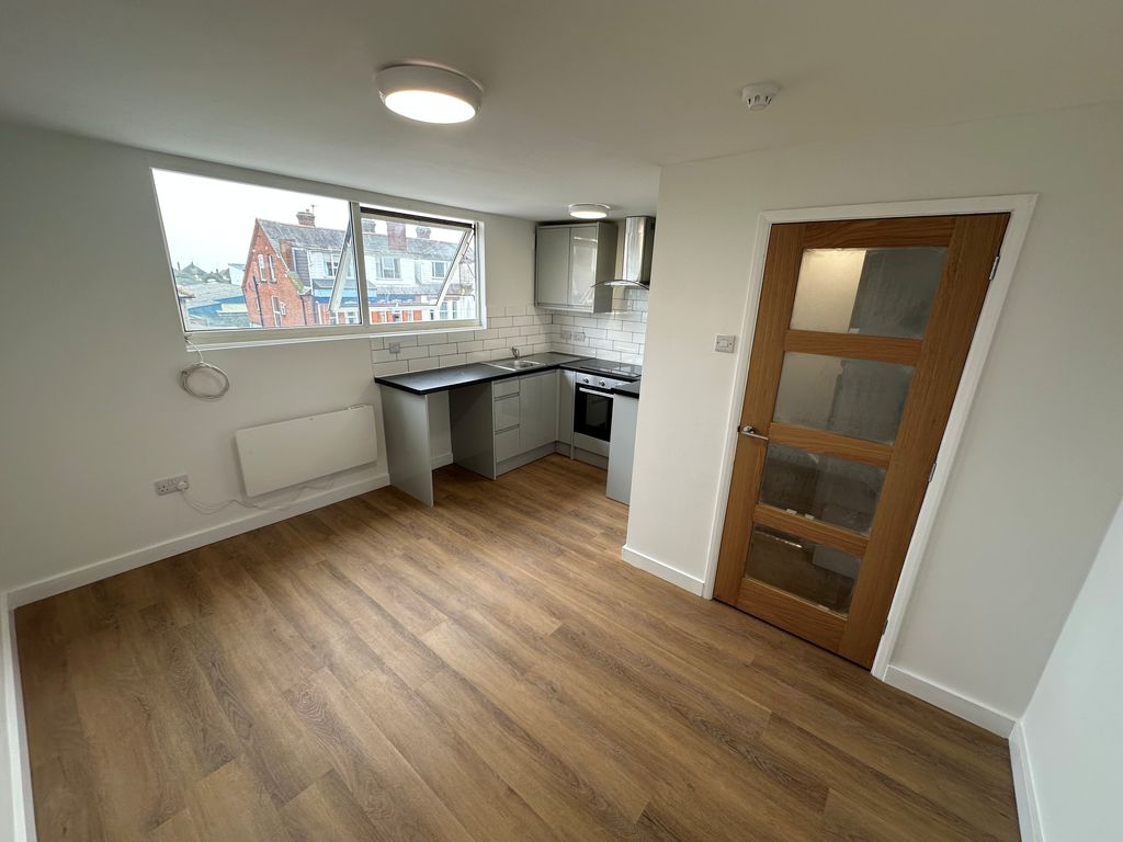 Property photo 1 of 5 Living Room