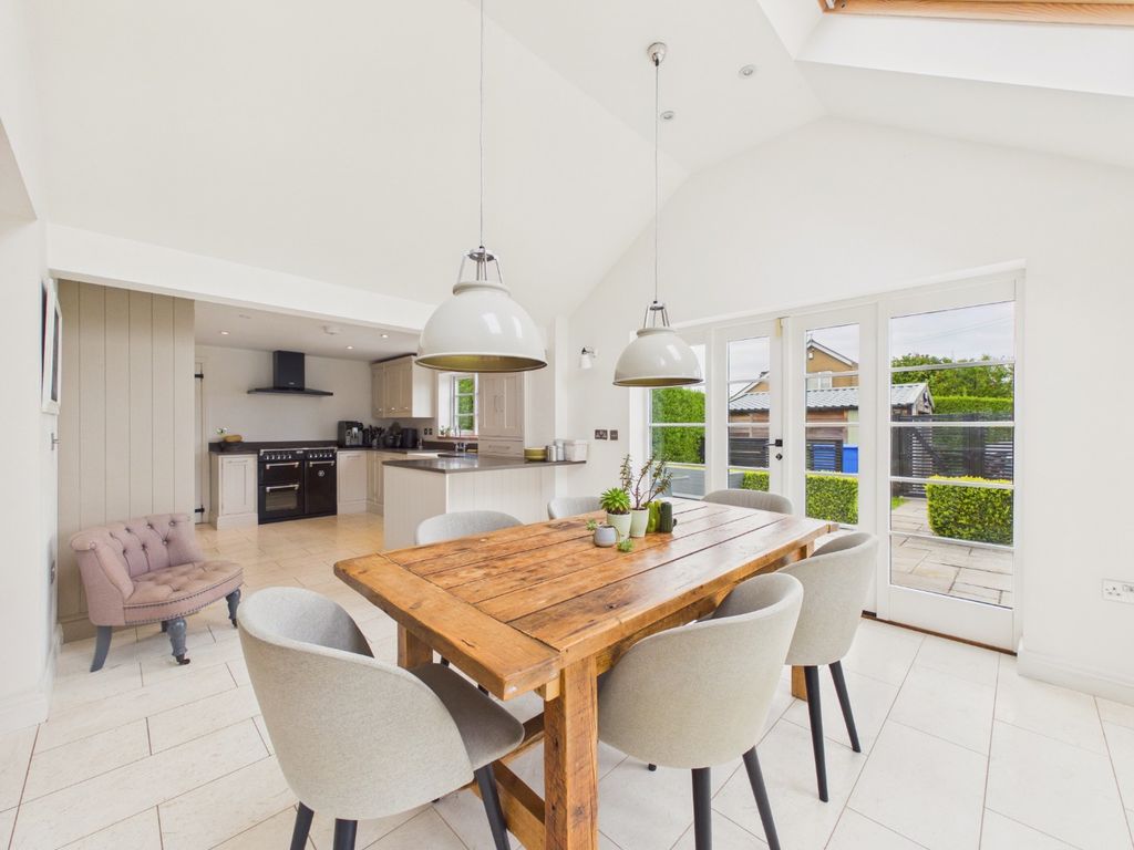 Property photo 3 of 28 5061607